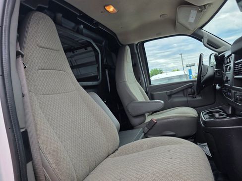 Used 2020 Chevrolet Express 2500 w/ Driver Convenience Package RWD image 9