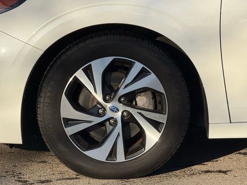 Used 2023 Subaru Legacy Premium image 8