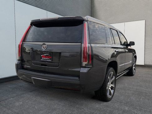 Used 2015 Cadillac Escalade Premium image 13
