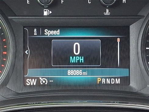 Used 2021 Buick Encore Preferred image 18