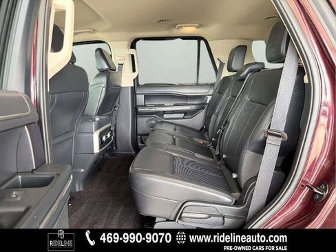 Used 2023 Ford Expedition XLT AWD/4WD image 18