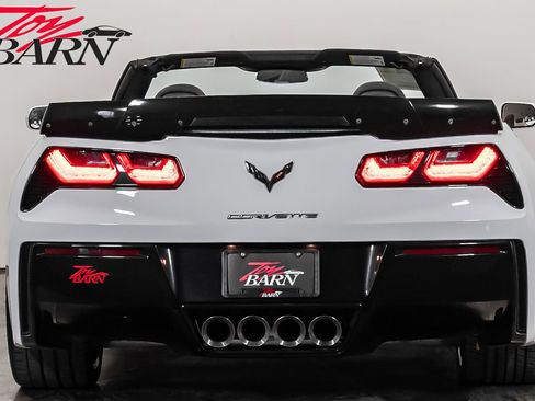 Used 2014 Chevrolet Corvette Stingray Convertible w/ 3LT Preferred Equipment Group image 4
