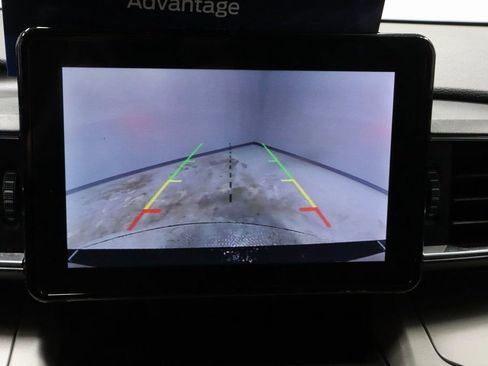 Certified 2023 Ford Explorer XLT w/ Equipment Group 202A image 3