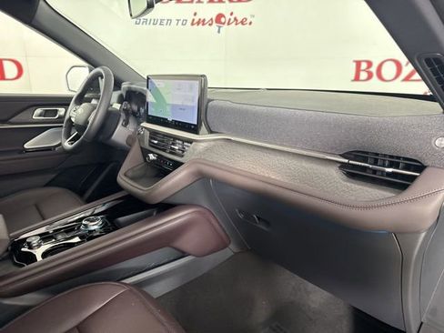 New 2026 Ford Explorer Platinum image 21