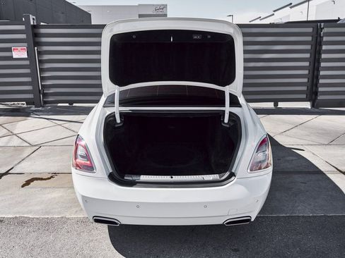 Used 2022 Rolls-Royce Ghost w/ Ghost Package AWD/4WD image 18