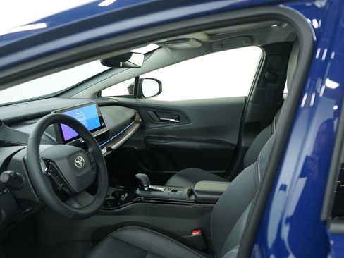 Used 2024 Toyota Prius XLE image 16
