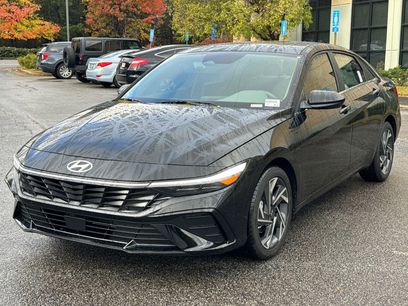 Certified 2025 Hyundai Elantra SEL w/ Cargo Package