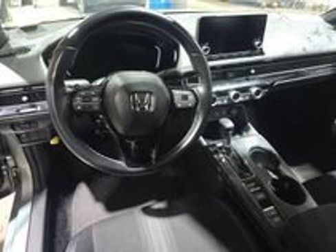 Used 2025 Honda Civic Sport image 13