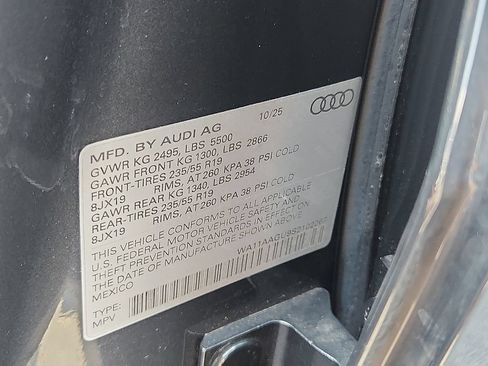 Used 2025 Audi Q5 Premium w/ Convenience Package AWD/4WD image 27
