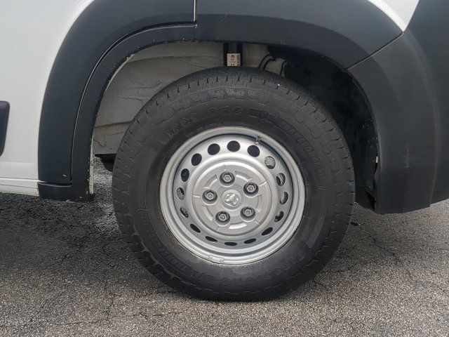 Used 2024 RAM ProMaster 2500 w/ Convenience Group FWD image 11