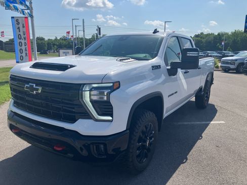 New 2026 Chevrolet Silverado 2500 LT w/ Trail Boss Package AWD/4WD image 3