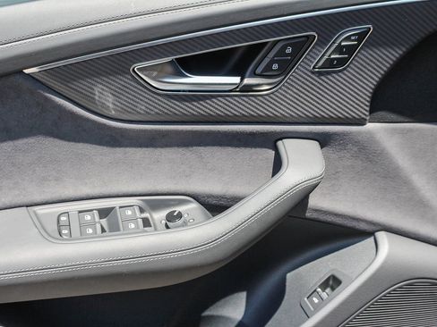 New 2025 Audi SQ8 Prestige image 23