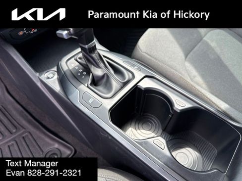 Used 2025 Kia K4 FWD image 24