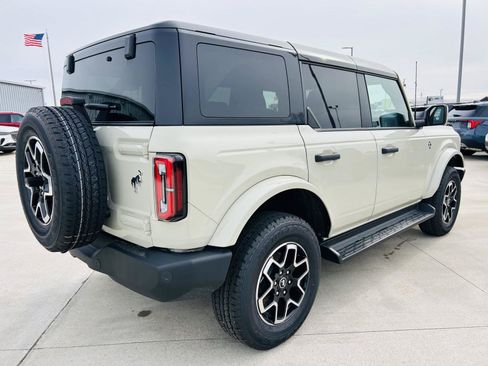 New 2026 Ford Bronco Outer Banks AWD/4WD image 37