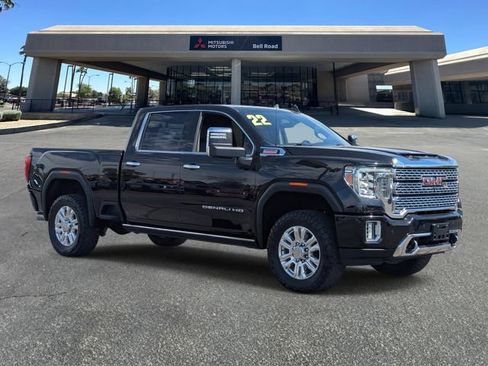 Used 2022 GMC Sierra 2500 Denali w/ Denali Black Diamond Edition image 8