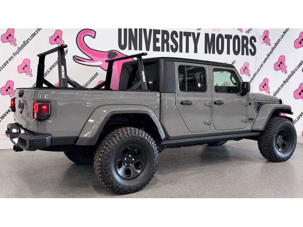 Used 2021 Jeep Gladiator Sport AWD/4WD image 9