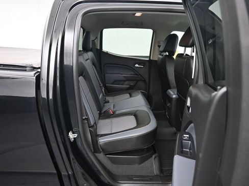 Used 2020 Chevrolet Colorado Z71 w/ Z71 Midnight Edition image 38