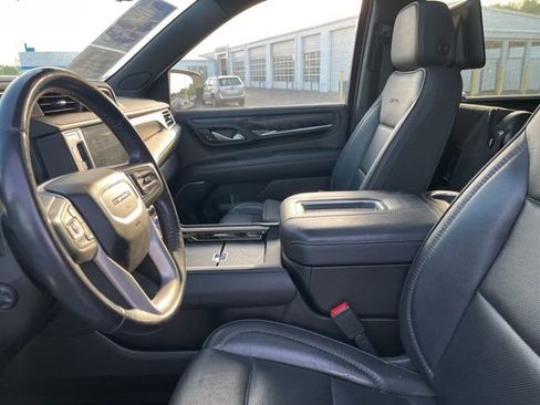 Used 2021 GMC Yukon Denali w/ Denali Ultimate Package AWD/4WD image 9