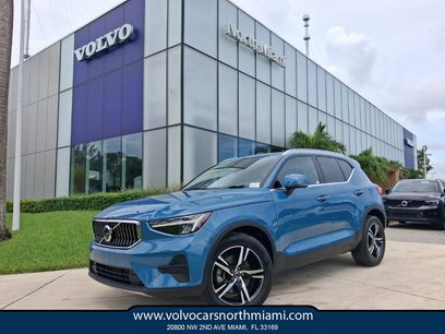 Used 2024 Volvo XC40 B5 Core