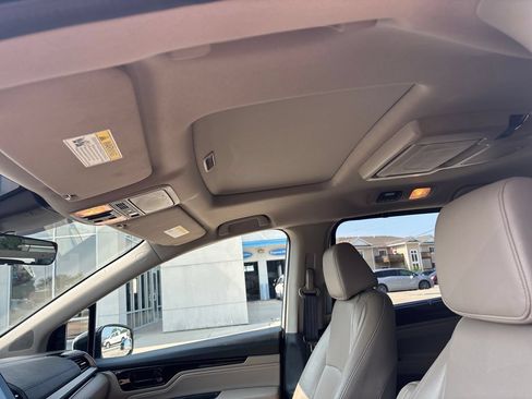Certified 2023 Honda Odyssey Touring image 23