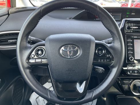 Used 2020 Toyota Prius Prime LE image 16