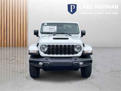 New 2025 Jeep Gladiator Sport