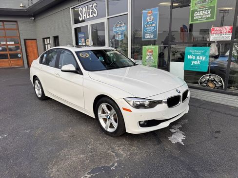 Used 2015 BMW 320i Sedan image 3