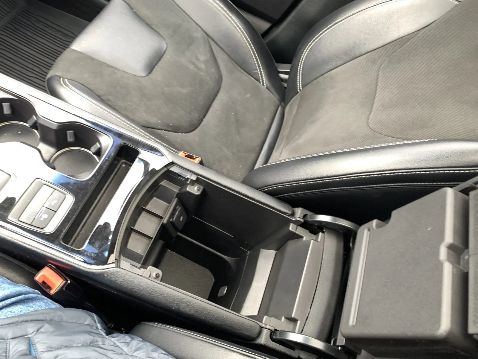 Used 2019 Ford Edge ST w/ Equipment Group 401A AWD/4WD image 21