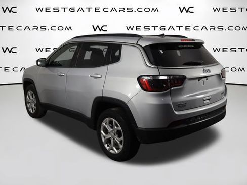 Used 2024 Jeep Compass Latitude AWD/4WD image 44