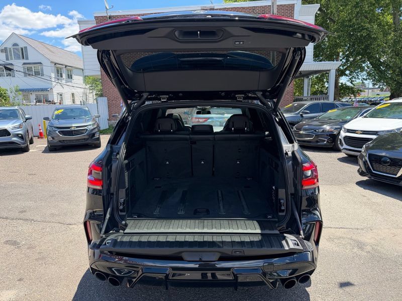 Used 2021 BMW X5 M Competition w/ Premium Package AWD/4WD image 13