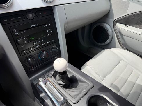 Used 2006 Ford Mustang GT Premium RWD image 24