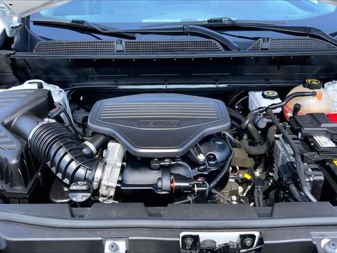 Certified 2023 GMC Acadia SLT AWD/4WD image 61