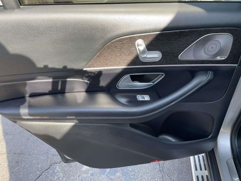 Used 2021 Mercedes-Benz GLS 450 GLS 450 image 16