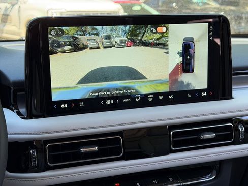 New 2026 Lincoln Aviator AWD image 11