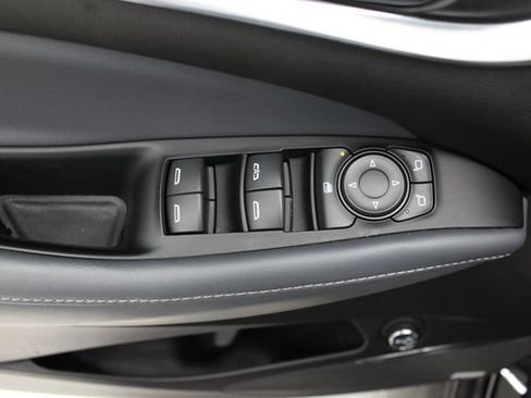 Used 2024 Buick Enclave Essence w/ Experience Buick Package AWD/4WD image 36