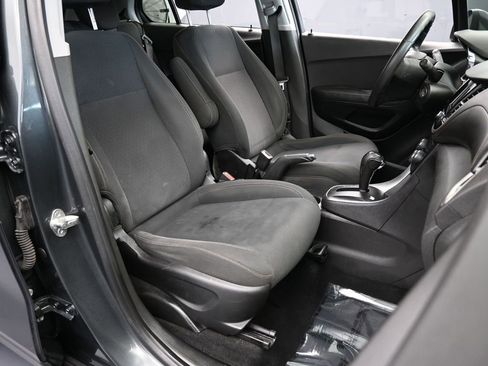 Used 2019 Chevrolet Trax LS w/ Tint and Cruise Package image 42