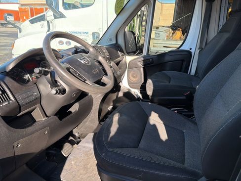 Used 2017 RAM ProMaster 2500 w/ Interior Convenience Group image 10