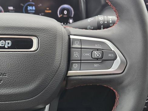 Certified 2025 Jeep Compass Trailhawk w/ Trailhawk Elite Group AWD/4WD image 25