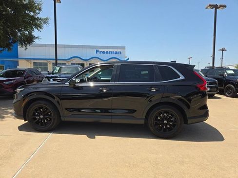 Used 2025 Honda CR-V EX image 8