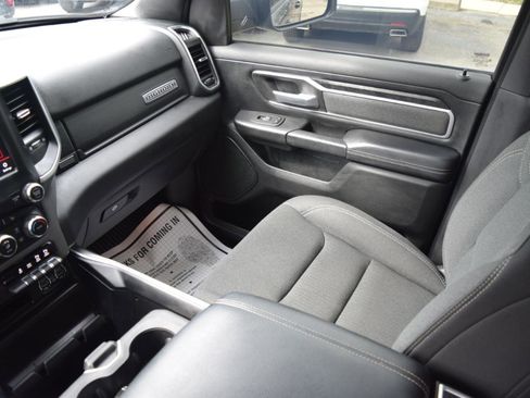Used 2021 RAM 1500 Big Horn AWD/4WD image 17