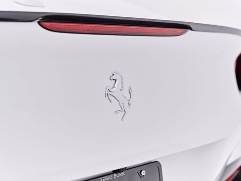Used 2022 Ferrari Portofino M RWD image 37