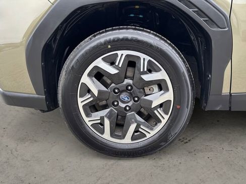 Certified 2025 Subaru Forester Premium AWD/4WD image 14