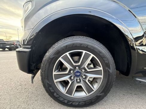 Used 2017 Ford F150 XLT w/ Equipment Group 302A Luxury image 10