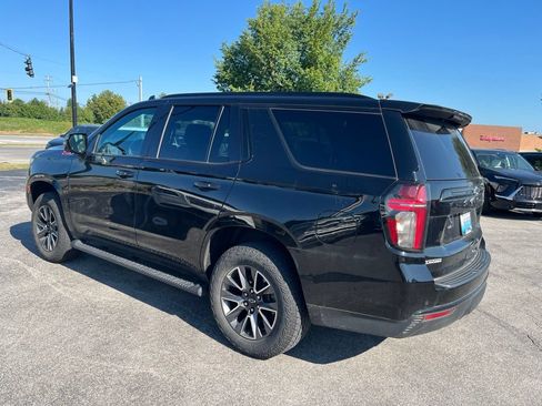 Used 2023 Chevrolet Tahoe Z71 w/ Luxury Package AWD/4WD image 4