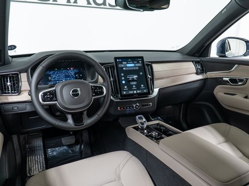New 2026 Volvo XC90 B6 Core AWD/4WD image 16