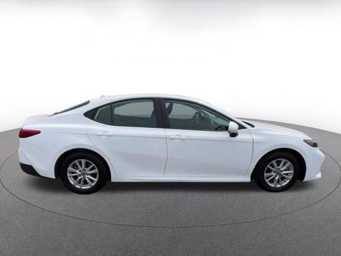 Used 2025 Toyota Camry LE FWD image 16
