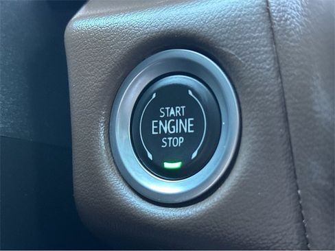 Certified 2024 Chevrolet Tahoe High Country w/ Advanced Technology Package image 33