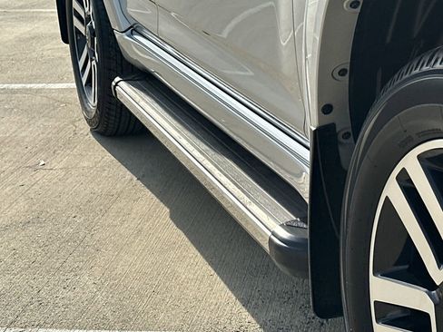 Used 2023 Toyota 4Runner Limited AWD/4WD image 8