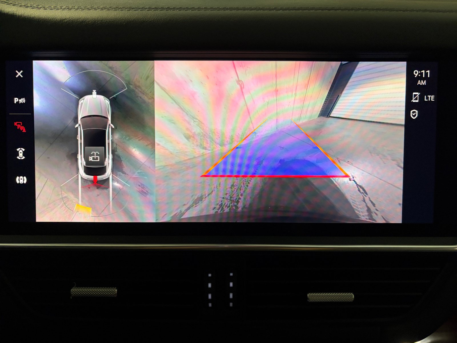 Certified 2023 Porsche Cayenne Turbo AWD/4WD image 40