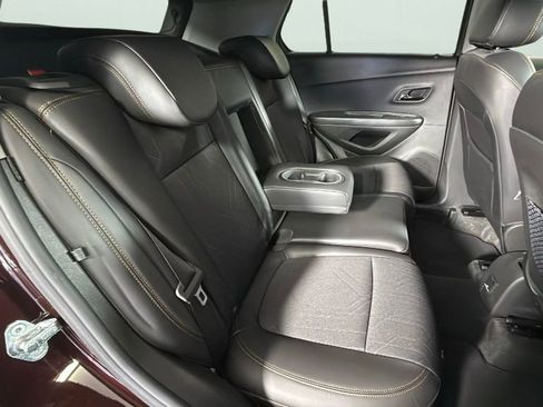 Used 2020 Chevrolet Trax LT w/ Driver Confidence Package image 28